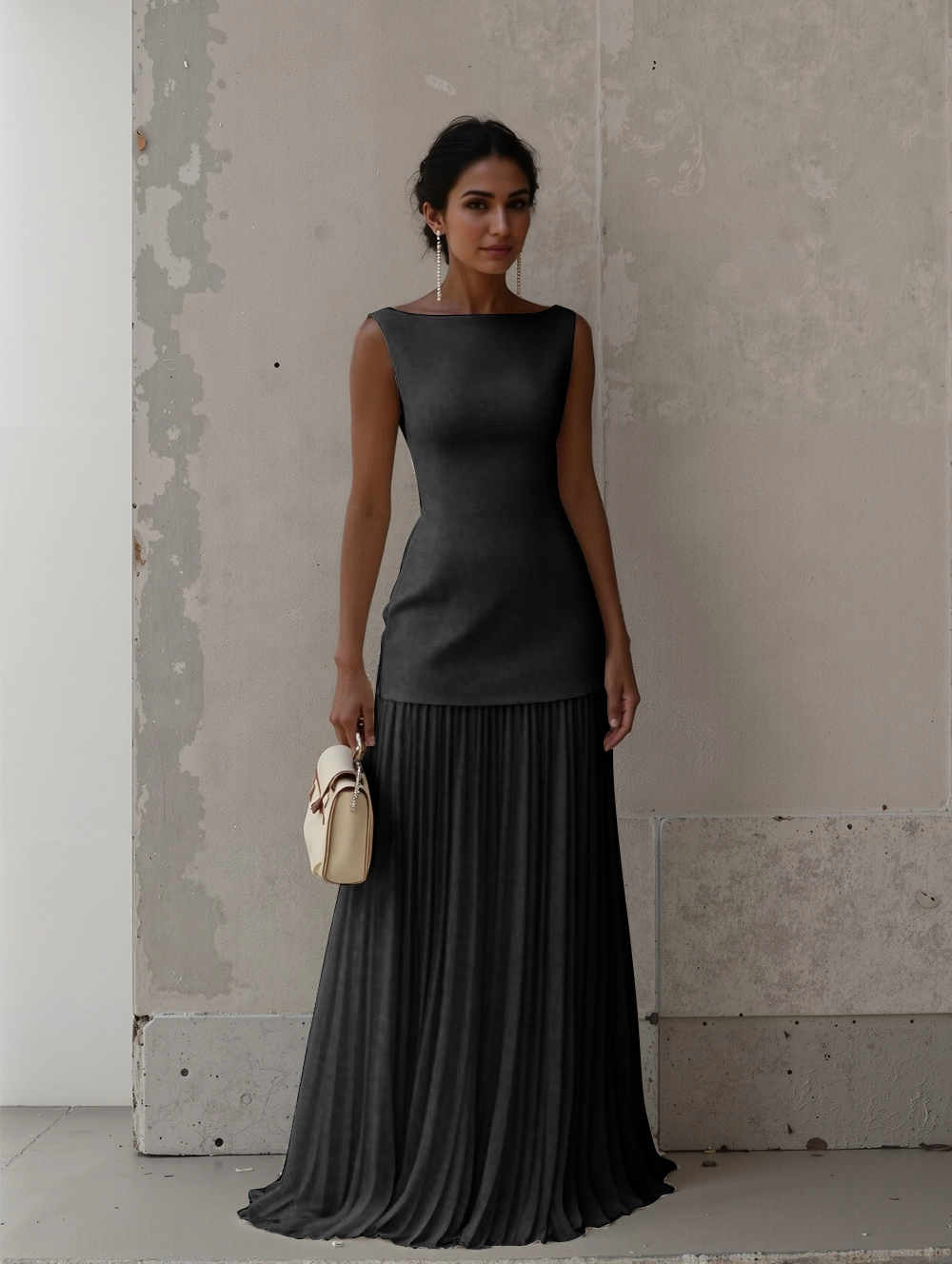 Clara – Sleeveless Pleated Maxi Dress